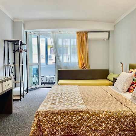 White Rose Guest Rooms Burgas ภายนอก รูปภาพ
