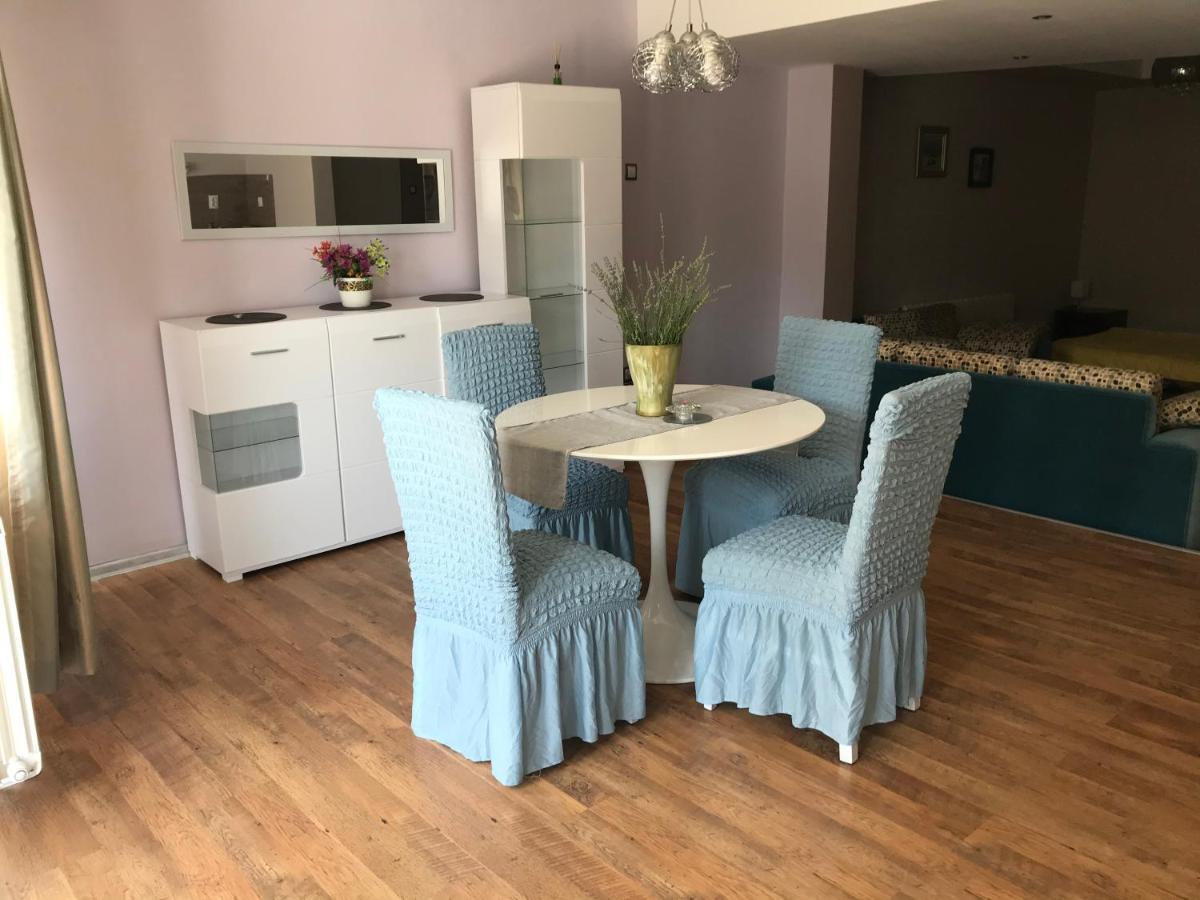 White Rose Guest Rooms Burgas ภายนอก รูปภาพ