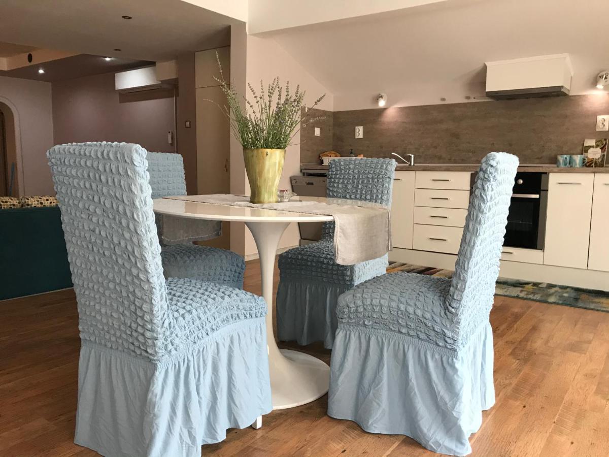 White Rose Guest Rooms Burgas ภายนอก รูปภาพ