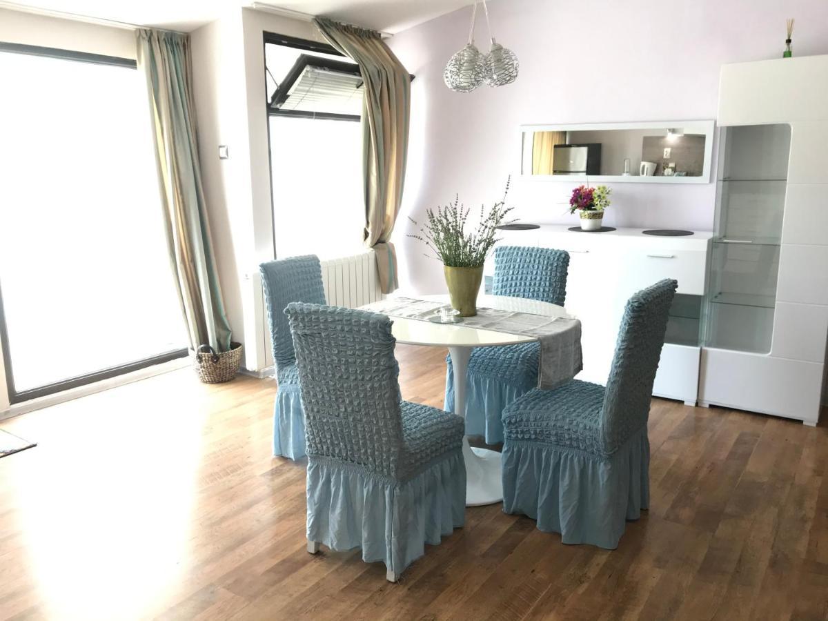 White Rose Guest Rooms Burgas ภายนอก รูปภาพ