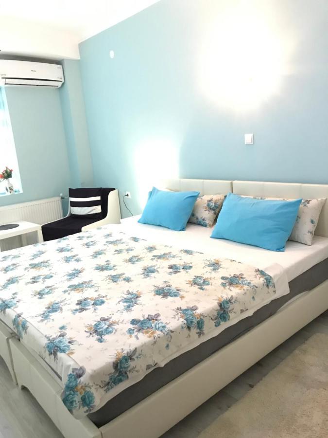 White Rose Guest Rooms Burgas ภายนอก รูปภาพ