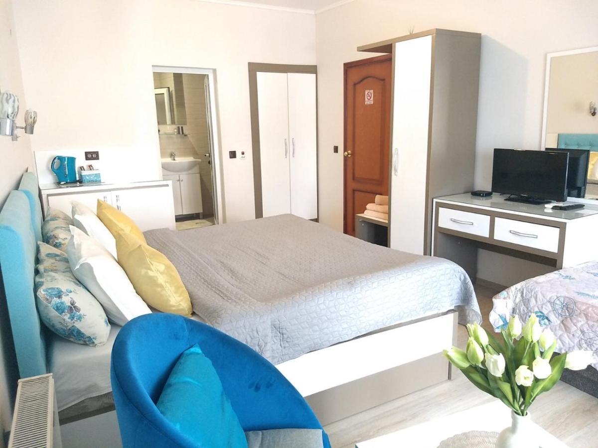 White Rose Guest Rooms Burgas ภายนอก รูปภาพ