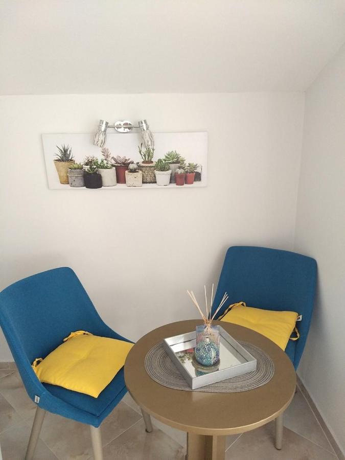 White Rose Guest Rooms Burgas ภายนอก รูปภาพ