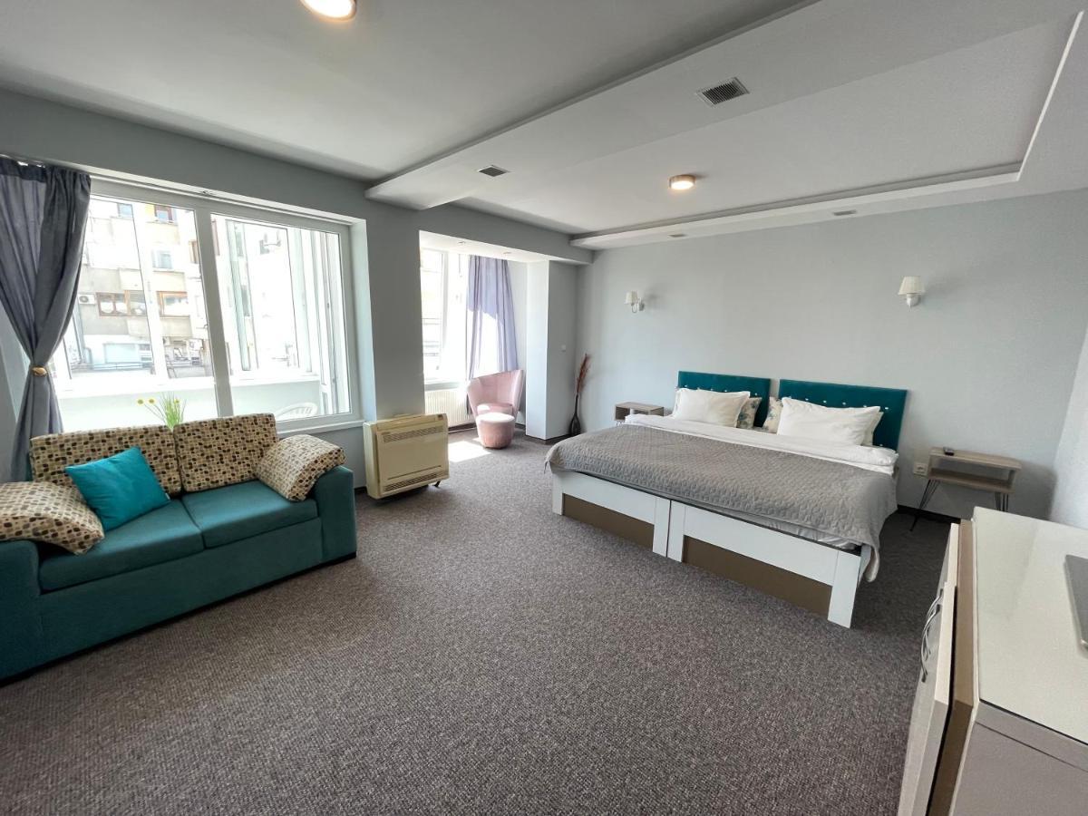 White Rose Guest Rooms Burgas ภายนอก รูปภาพ