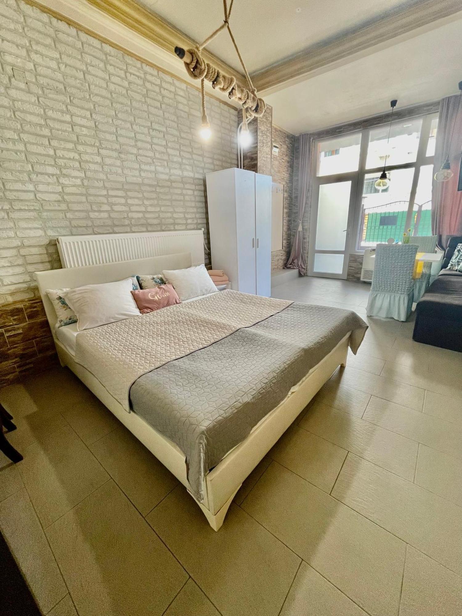 White Rose Guest Rooms Burgas ภายนอก รูปภาพ