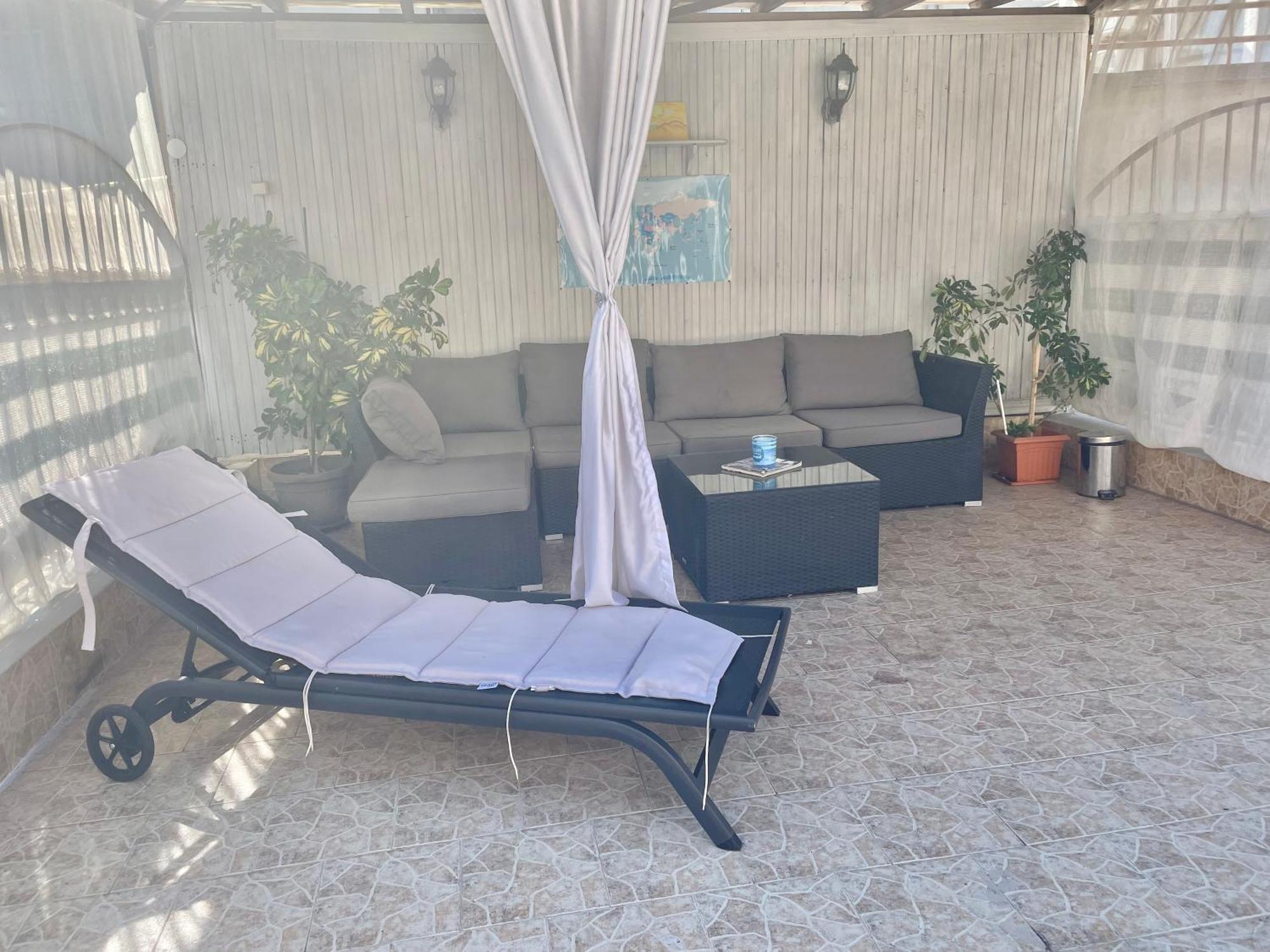 White Rose Guest Rooms Burgas ภายนอก รูปภาพ