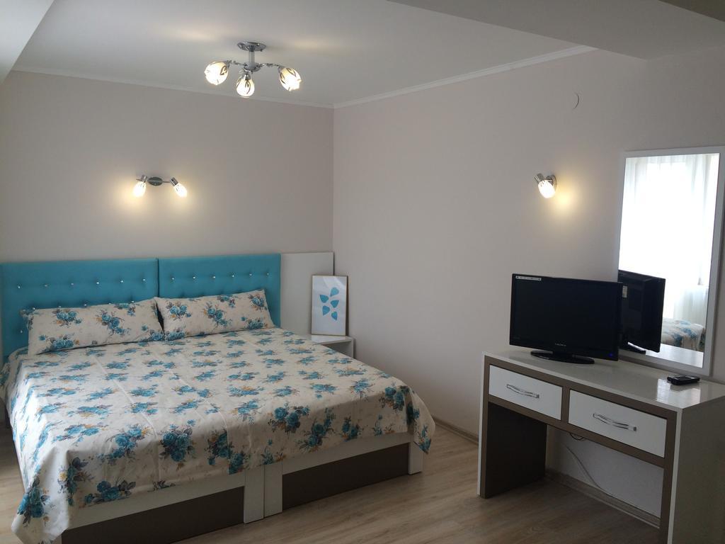 White Rose Guest Rooms Burgas ภายนอก รูปภาพ